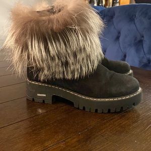 Gorgeous European boots with the real fur